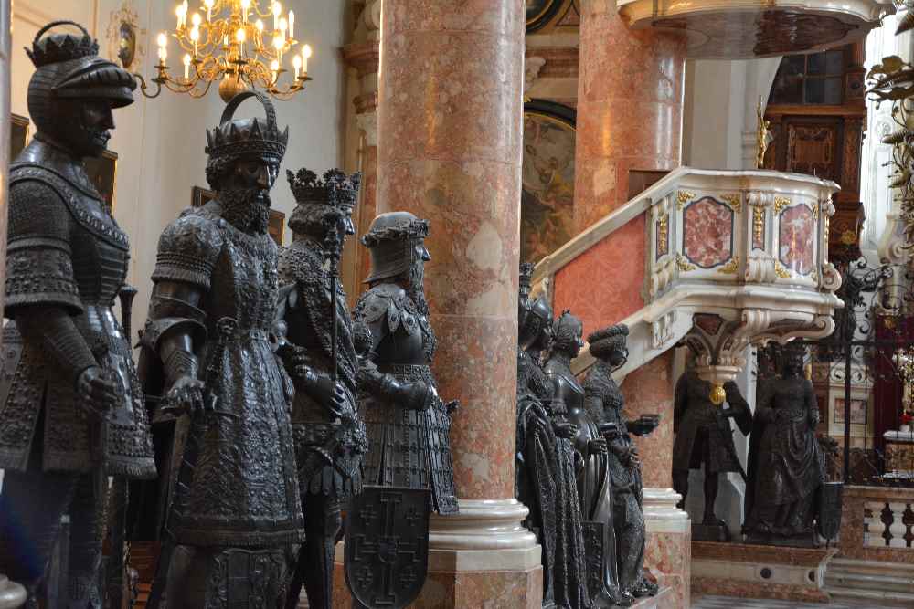 Hofkirche Innsbruck - so sieht sie von innen aus