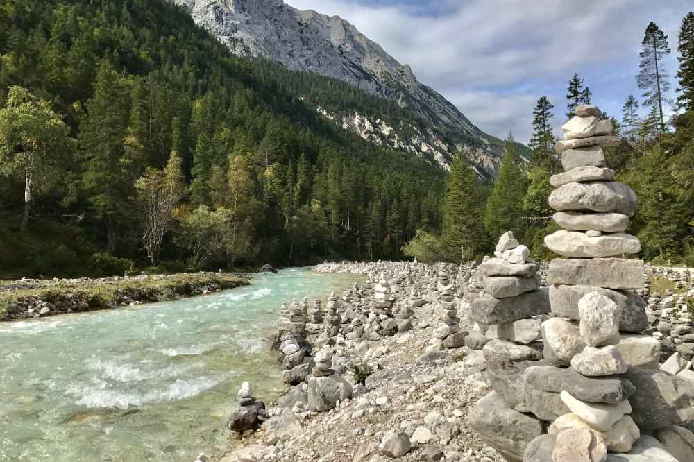 Umgebung Innsbruck: Die Isar und Der Isarursprung im Karwendel, nahe Innsbruck