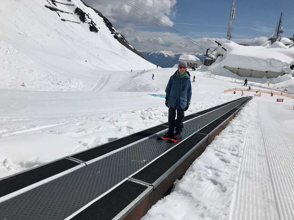 Figln üben auf der Nordkette - mit dem Förderband