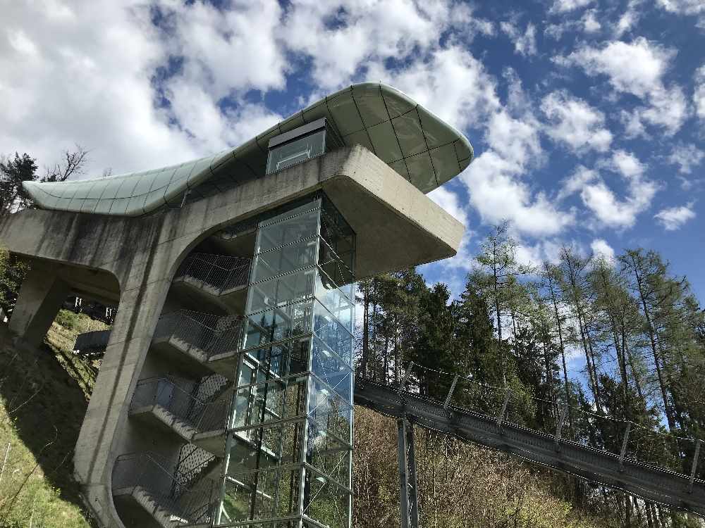 Hungerburgbahn Alpenzoo - das ist die aufwändige Konstruktion der Station beim Alpenzoo