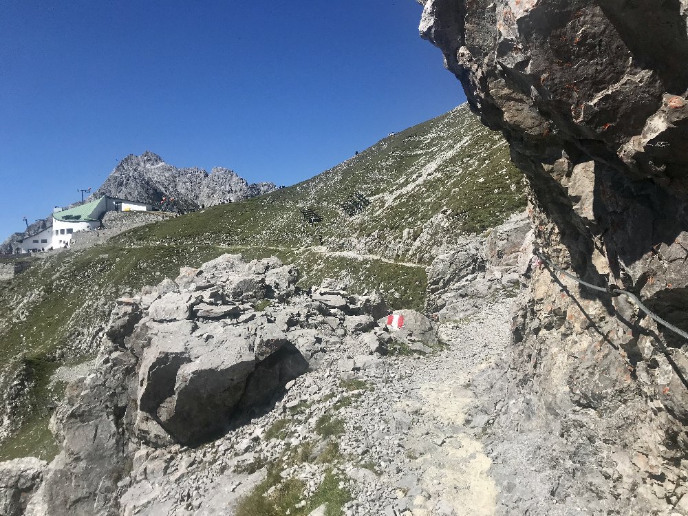 Am Goetheweg Innsbruck wandern - von der Bergstation hinein ins wilde Karwendel