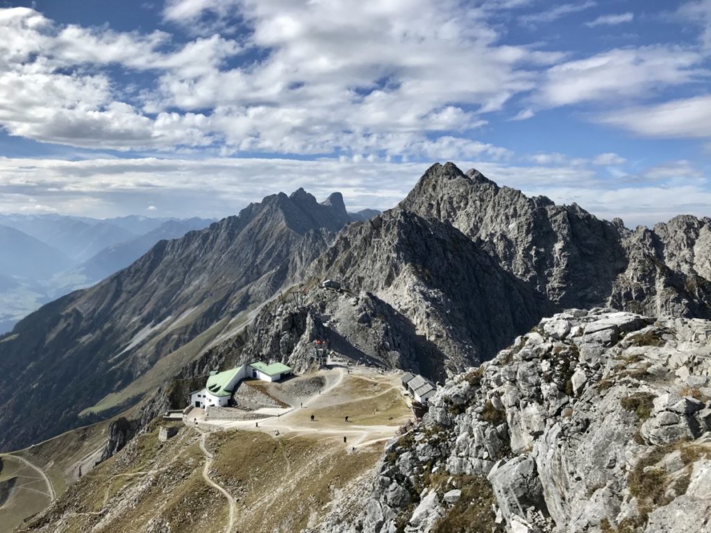 Der schönste Ausflug, den du aus der Altstadt Innsbruck in die Berge machen kannst