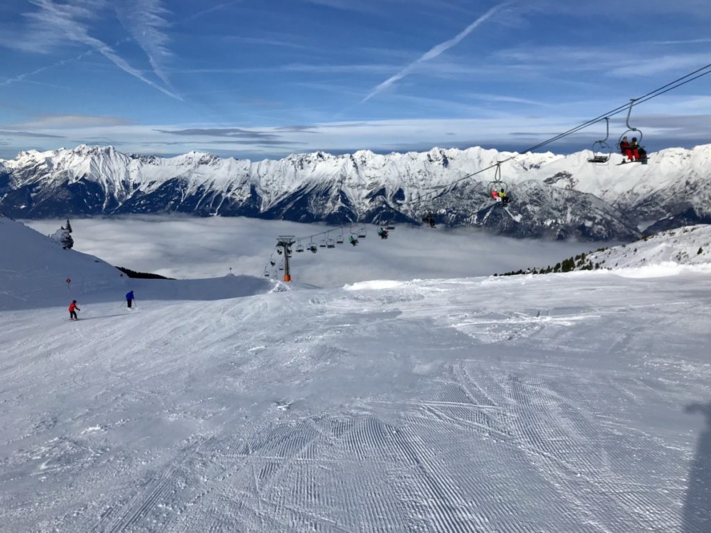 Skigebiete Innsbruck - am Glungezer mit Blick auf das Karwendel