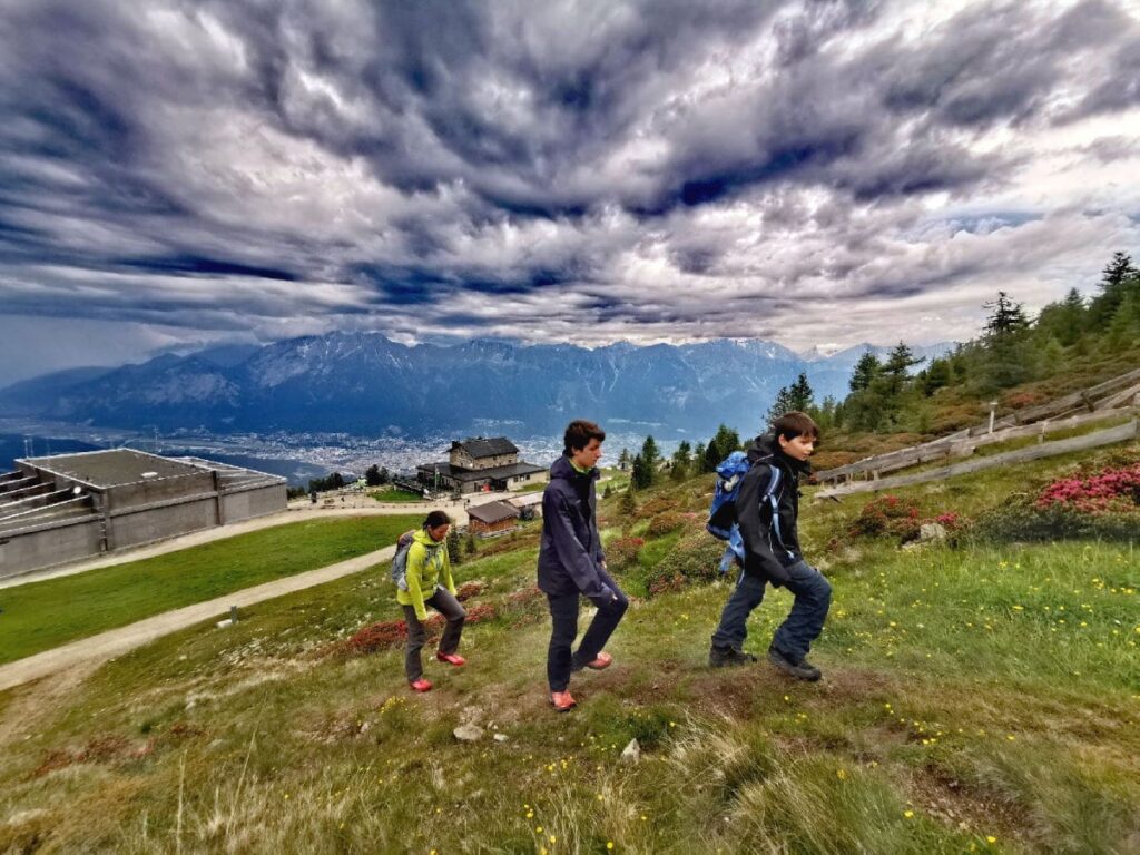 Atemberaubendes Wolkenspiel auf unserer Patscherkofel Wanderung in Innsbruck