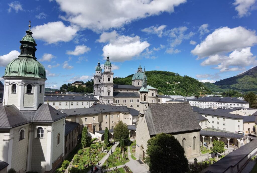 Entdecke die fünf größten Städte Österreichs plus die fünf schönsten Städte in Österreich