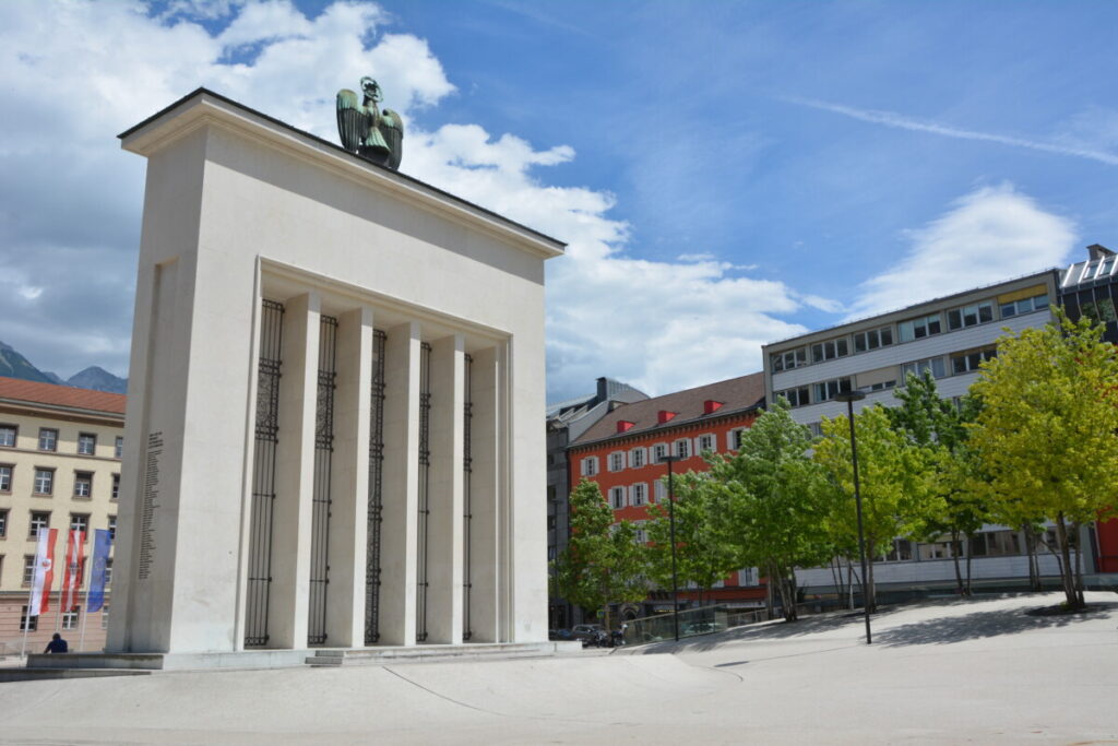 Das Befreiungsdenkmal auf dem Landhausplatz Innsbruck