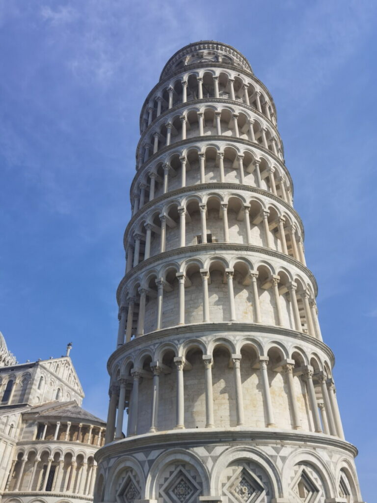außergewöhnliche Reiseziele in Italien: Schiefer Turm von Pisa