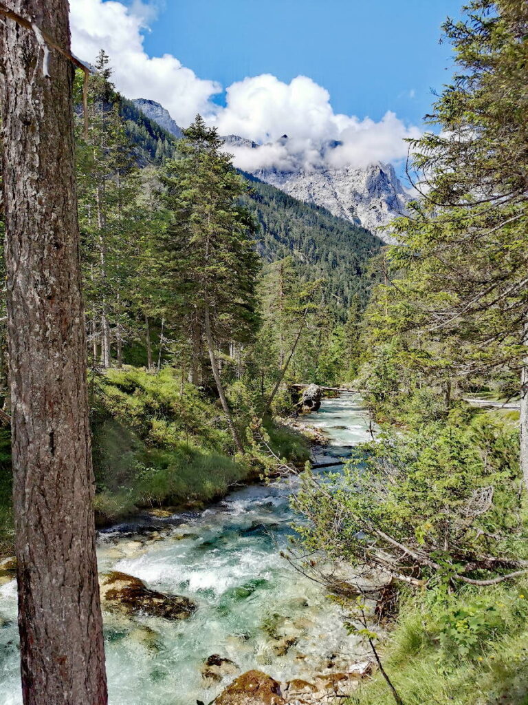 Die wilde Isar im Karwendel beim Isarursprung