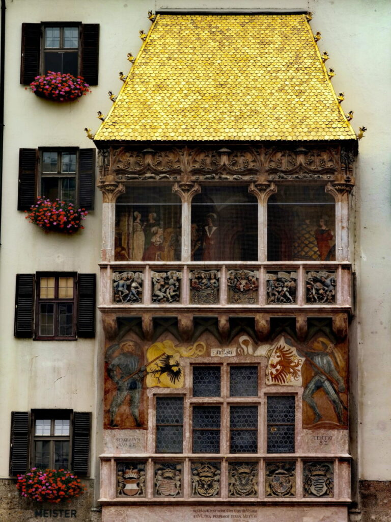 Golden Roof Innsbruck - 3 to 3.5 kilograms of gold adorn the roof.